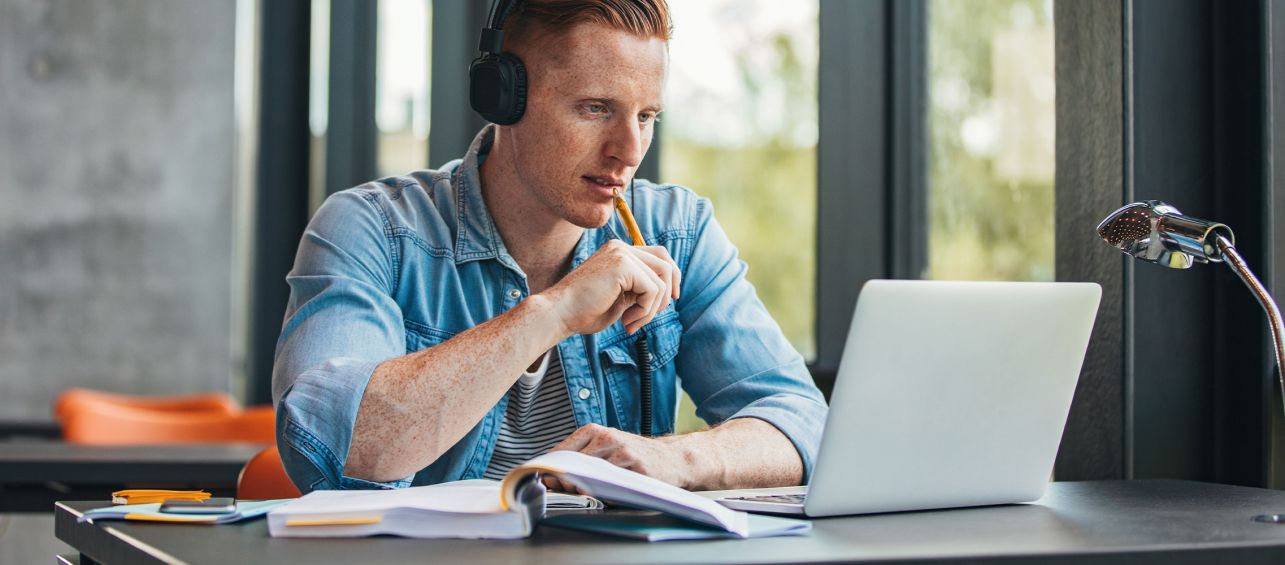 Kredit - Kredit Team - Kredite - Kredit beantragen - Privatkredit - Kreditrechner - Kredit aufnehmen - Kleinkredit - Kreditvergleich - Kredit berechnen - Autokredit - Barkredit - Immobilienkredit - Renovationskredit - Bildungskredit - Möbelkredit - Kredit für Selbstständige - Kredit für Firmen - Kredit für Temporärangestellte - Kredit für IV Rentner - Kreditzins - Kredit Vergleich Schweiz