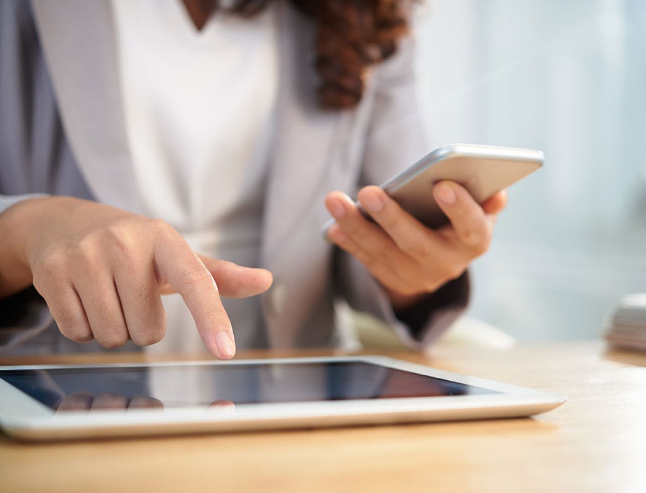 Herzlich willkommen bei Kredit Team! Wenn Sie sich in der Schweiz nach einer Finanzierung umsehen und einen Privatkredit in Betracht ziehen, sind Sie hier genau richtig. In diesem Beitrag erfahren Sie, wie Sie Ihren Privatkredit in der Schweiz erfolgreich erhalten können.  Warum Kredit Team wählen?  Unser Expertenteam bei Kredit Team hat langjährige Erfahrung in der Finanzbranche und spezialisiert sich darauf, maßgeschneiderte Finanzierungslösungen für unsere Kunden zu bieten. Egal, ob Sie einen Kredit in der Schweiz suchen, Ihren Privatkredit beantragen möchten oder einfach mehr über Finanzierungsmöglichkeiten erfahren möchten - wir stehen Ihnen mit Rat und Tat zur Seite.  Unkompliziert und Transparent: Kredit Beantragen in der Schweiz  Die Beantragung eines Kredits in der Schweiz war noch nie so einfach. Mit Kredit Team erleben Sie einen unkomplizierten Antragsprozess, der transparent und kundenorientiert ist. Unsere Experten stehen Ihnen zur Verfügung, um Ihre Fragen zu beantworten und Sie durch den gesamten Prozess zu führen.  Ihr Leitfaden für Privat Kredit in der Schweiz  Erfahren Sie mehr darüber, wie Sie einen Privatkredit in der Schweiz aufnehmen können. Wir bieten Ihnen einen umfassenden Leitfaden, der Ihnen Schritt für Schritt zeigt, wie Sie finanzielle Unterstützung erhalten können. Von den verschiedenen Arten von Privatkrediten bis hin zu den Anforderungen für die Kreditbeantragung - wir informieren Sie über alles, was Sie wissen müssen.  Geld leihen in der Schweiz: Kredit Aufnehmen leicht gemacht  Unsere Mission ist es, den Prozess des Geldleihens in der Schweiz so einfach wie möglich zu gestalten. Mit Kredit Team können Sie sicher sein, dass Sie eine zuverlässige und vertrauenswürdige Finanzierungslösung finden. Nehmen Sie sich einen Moment Zeit, um mehr über die Vorteile der Kreditaufnahme in der Schweiz mit Kredit Team zu erfahren.  Fazit: Finanzierung in der Schweiz mit Kredit Team  Insgesamt ist Kredit Team Ihre vertrauenswürdige Quelle für Finanzierungslösungen in der Schweiz. Entdecken Sie die Vielfalt von Kreditmöglichkeiten, darunter Kredit Schweiz, Privatkredit Schweiz und Kredit aus der Schweiz. Wir stehen Ihnen zur Verfügung, um Ihnen bei Ihrem Finanzierungsbedarf zu helfen. Kontaktieren Sie noch heute unser Team, um Ihren Privatkredit in der Schweiz zu sichern!